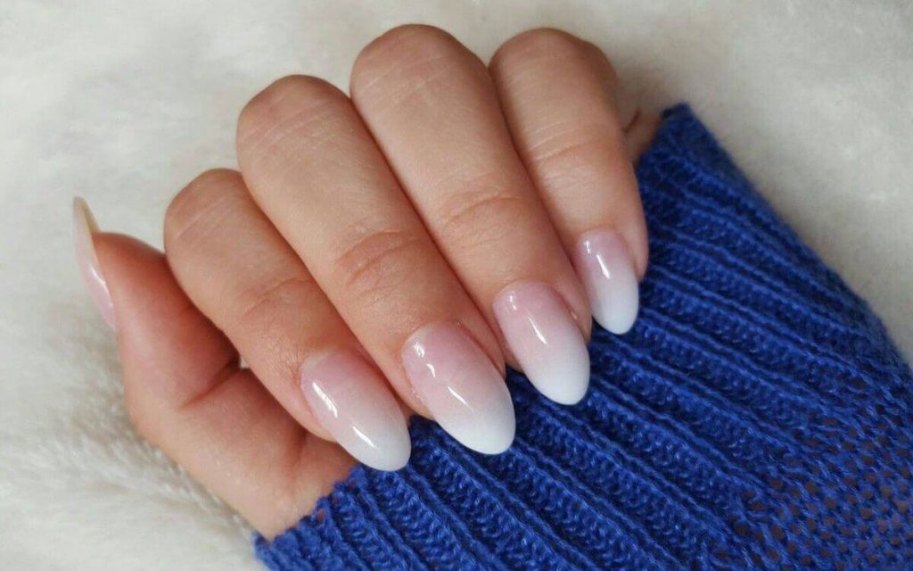 3. Manicure Ombré